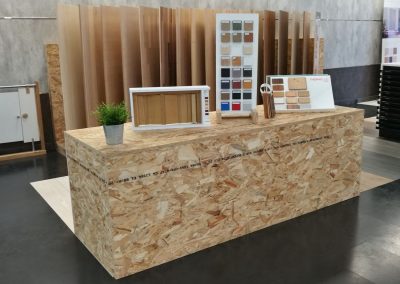 exposicion maderas acuña