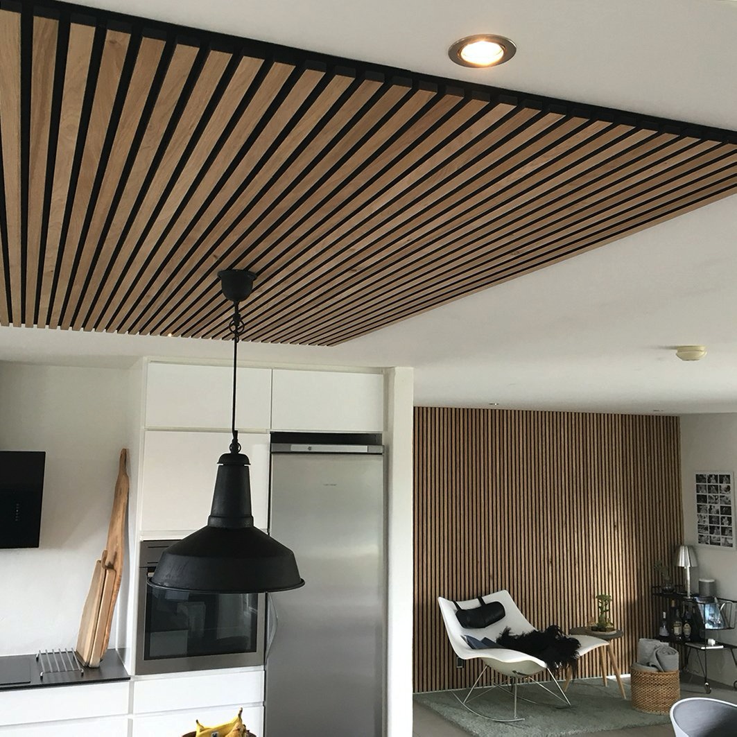 Panel alistonado de madera con aislamiento acústico para techos o paredes